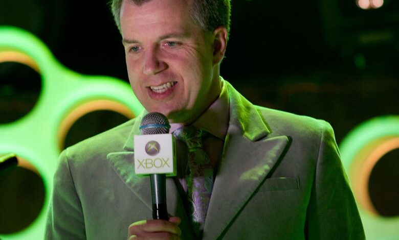 Larry Hryb 10 cropped Larry Hryb 10 cropped